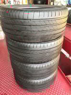 255/40R20