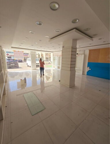 محلات تجاريه العزيزيه ميزانين