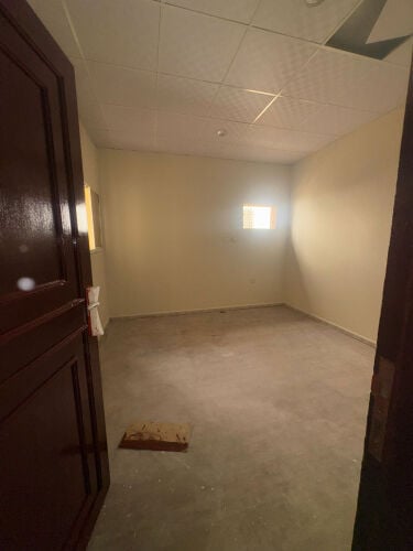 للايجار شقه في مدينة خليفه