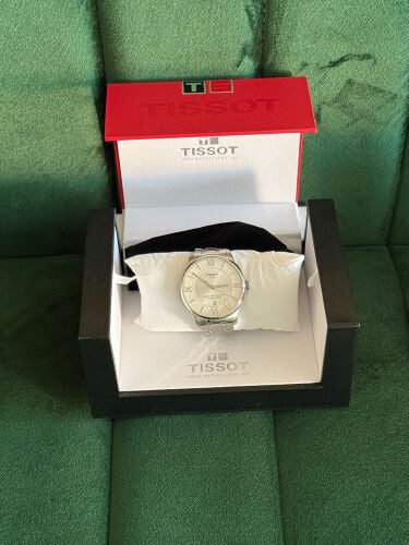 للبيع ساعة تيسونت قابل للتفاوض