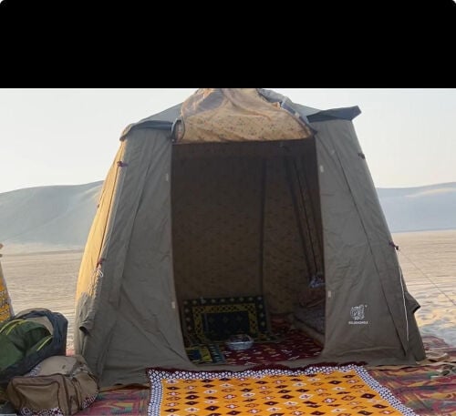 خيمة محمولة