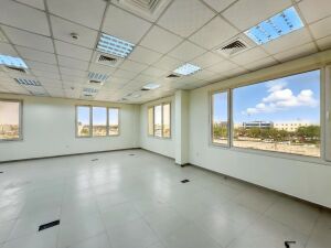 المره | مكتب واسع | موقع مميز