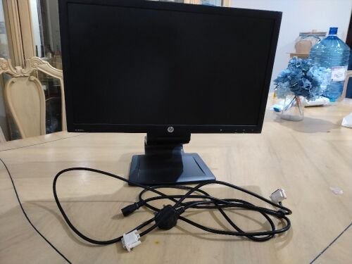 HP monitor