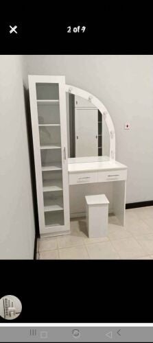 أبيع طاولة تزيين.31252247