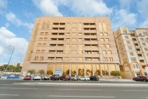 شقة غرفتين نوم غير مفروشة متاحة