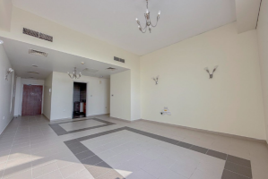 شقة غير مفروش بالقرب من سفاري مول