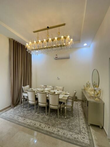 ام قرن فيلا فخمة جديدة موقع ممتاز