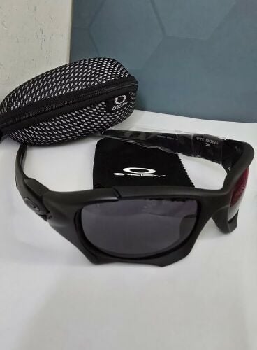 OAKLEY  POLARIZED  GLASSES