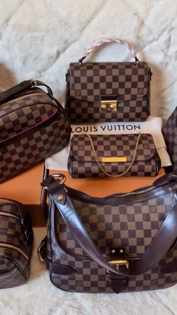 مجموعه فاخرة شنط اصليه دامير لوي 
