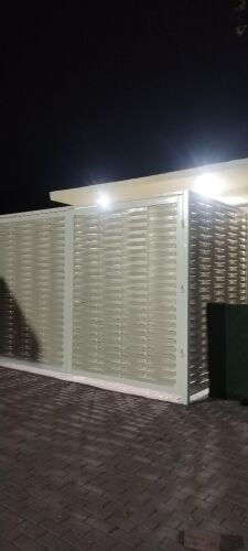 السواتر بلاستيك يو بي في سي، سوات