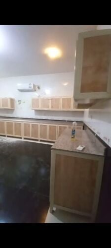 شقه مدخل منفصل المره الشرقيه