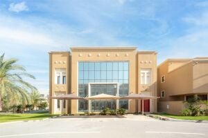 فيلا مكونة من 5 غرف نوم الريان