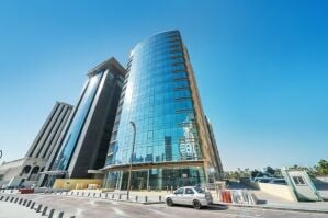 مبنى رتاج الكورنيش التجاري | متاح