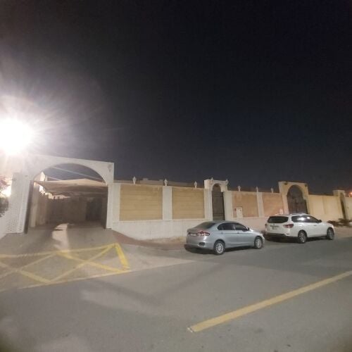 للبيع فيلا ارضيه ف الوكره