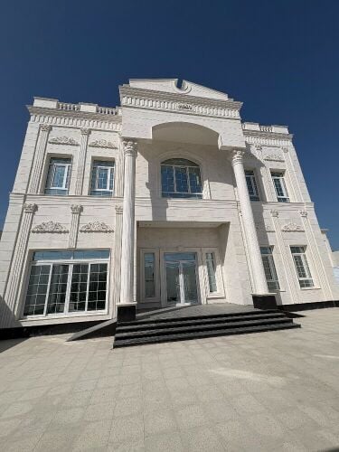 الوكير.للبيع فيلا بمجلس شارع رئيس