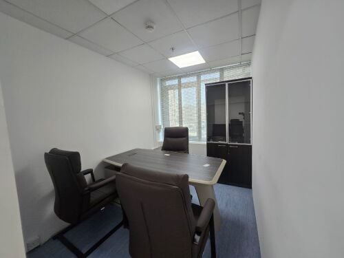 للإيجار مكتب جاهز/ الدائري الثالث