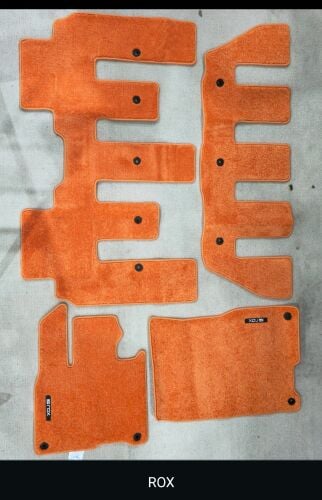 ارضيات سيارات