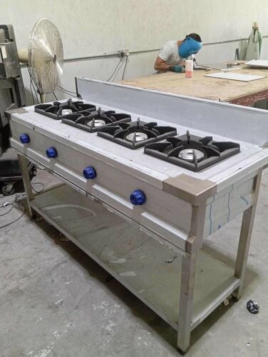 SS 4 Burner cooking range