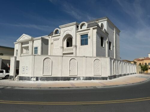 للبيع فيلا في الخيسه