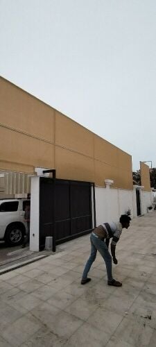 نقوم بجميع الحدادة ترتيب وتركيب ا