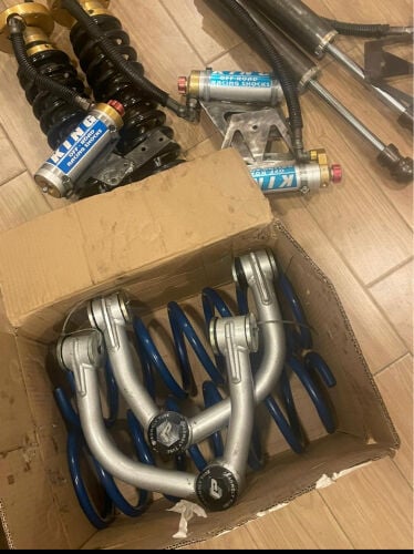 جامبينات كنق كاستم الذهبيه  