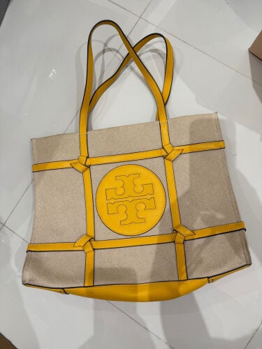 حقائب ماركات اصليه مستعمله