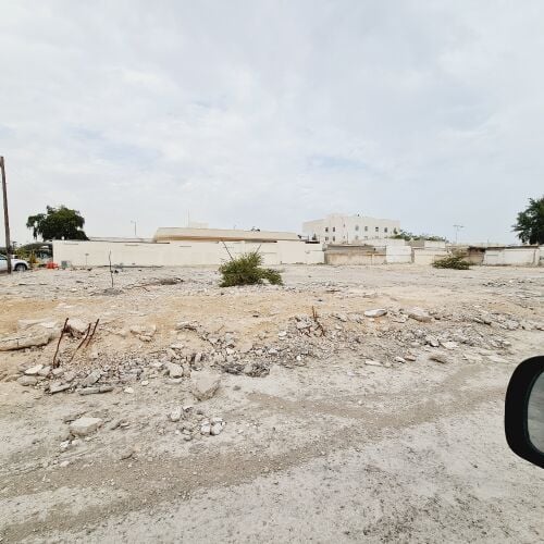 ارض بالريان موقع ممتاز على شارعين