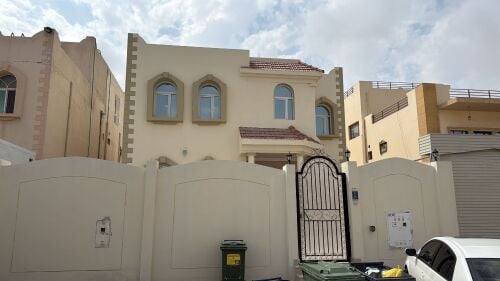 للايجار فيلا الوكير بالمكيفات