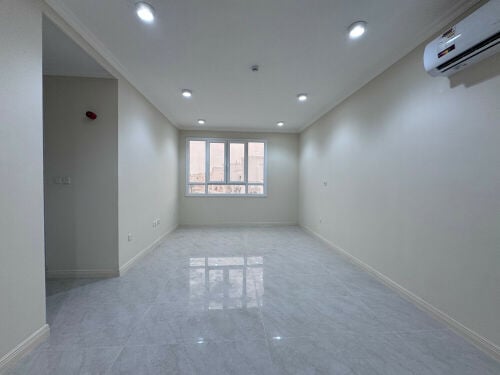 مبنى سكني جديد شقق متنوعه