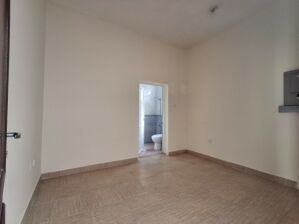 للايجار استوديو ملحق خلفي