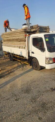 pickup mistubishi canter for rent