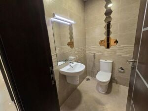 شقق 3 غرف اول ساكن مفروش او بدون