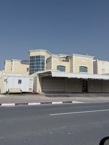 للإيجار فلتين متلاصقتين بالناصرية
