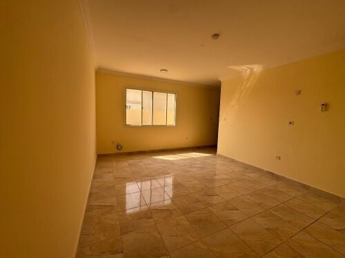 Brandnew studio @ Gharrafa