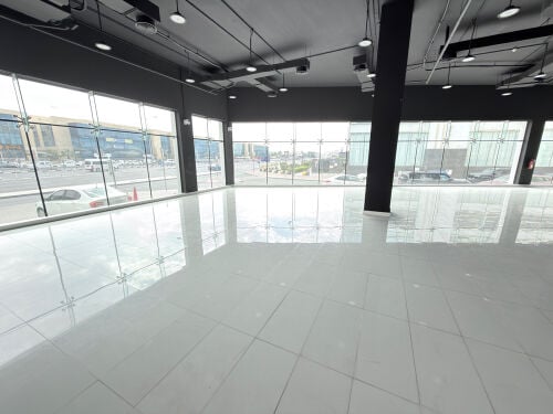 ايجار محل كبيره ٤٠٠ متر مربع 