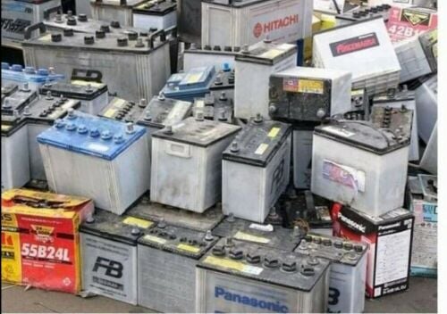 أشتري بطاريات السيارات المستعملة