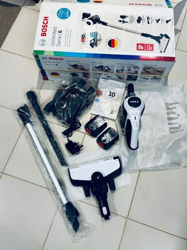 Bosch 18V Rechargeable vacuum 