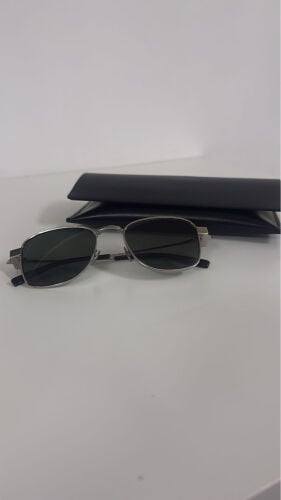 نظارات سان لوران