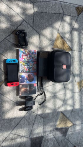 Nintendo switch1 + accessories 