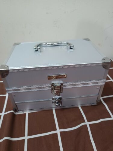 makeup kit