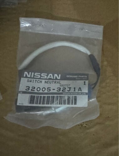 قطع غيار نيسان قديم 