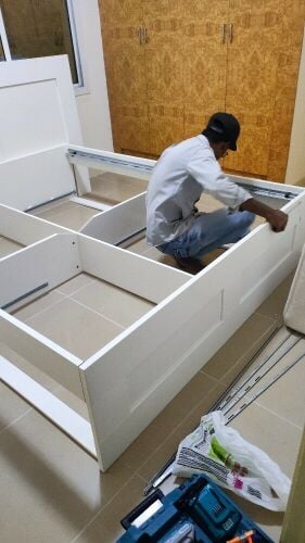 نقل الأثاث ، تفكيك وتركيب غرف الن