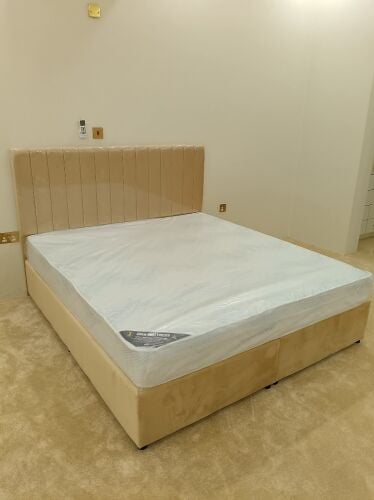 سرير ومرتبة