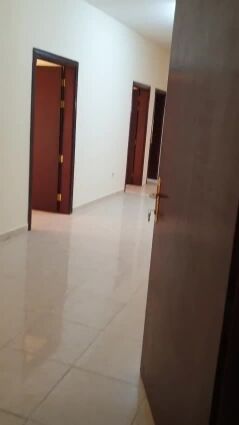 3 غرف و صالة و حمامين ام صلال