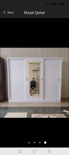 خزانة بستة أبواب متاحة للبيع