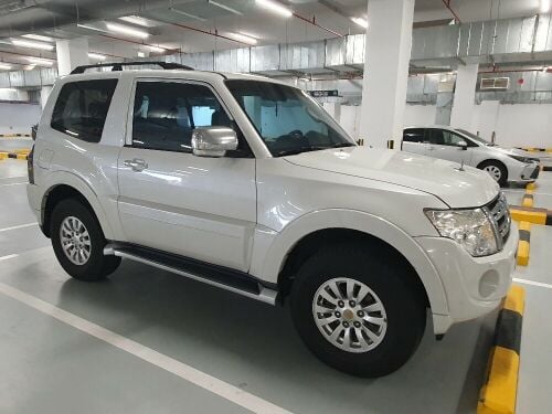 Mitsubishi pajero 2012 3.5 v6.