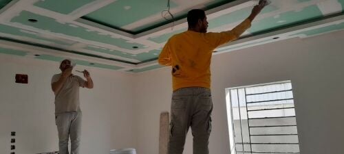 ديكورات الجبس والصبغ الحديث