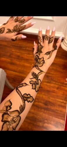 henna artist