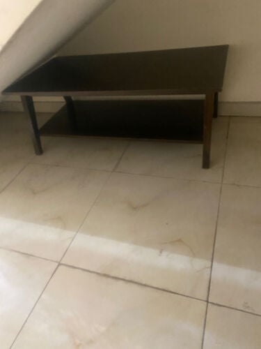 طاولة للبيع