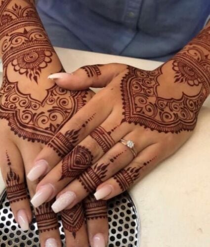 Henna, Manicure and Pedicure